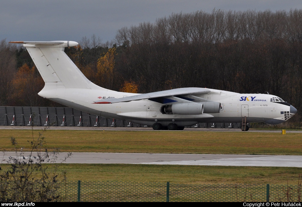 Sky Georgia – Iljuin IL-76TD 4L-SKL