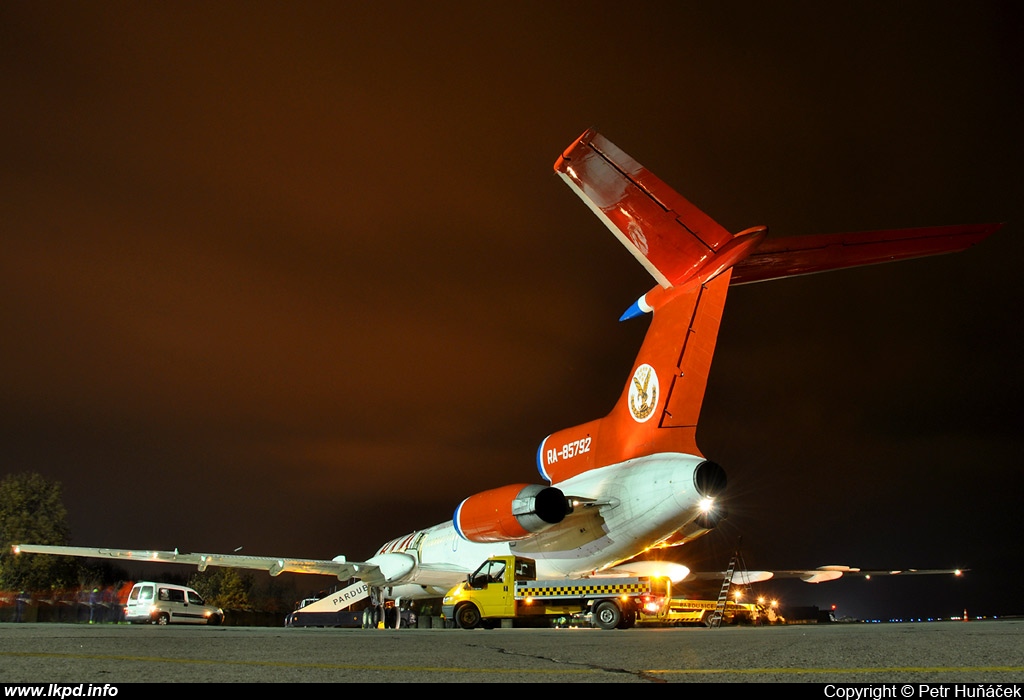 KMV Avia – Tupolev TU-154M RA-85792