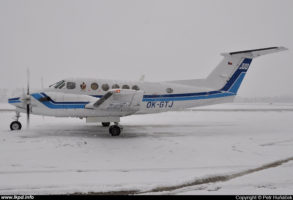 Time Air – Beech Super King Air 300LW OK-GTJ