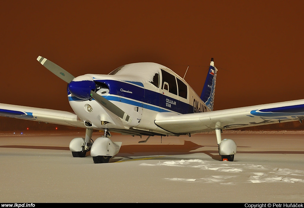 Cellular Star – Piper PA-28-180 Cherokee C OK-UKD