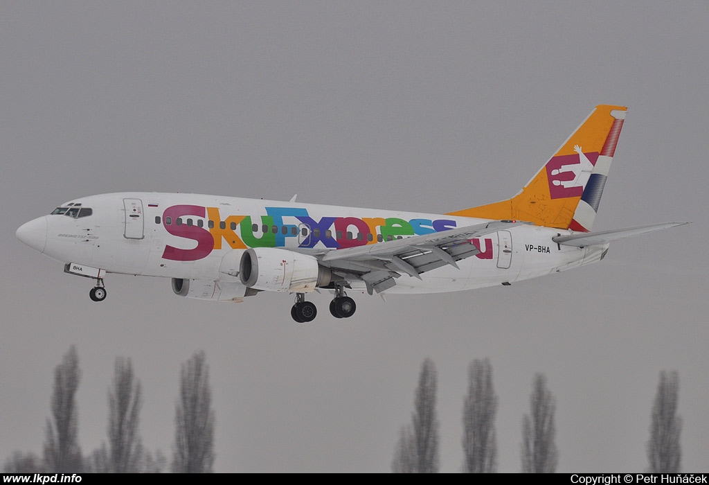 Sky Express – Boeing B737-529 VP-BHA