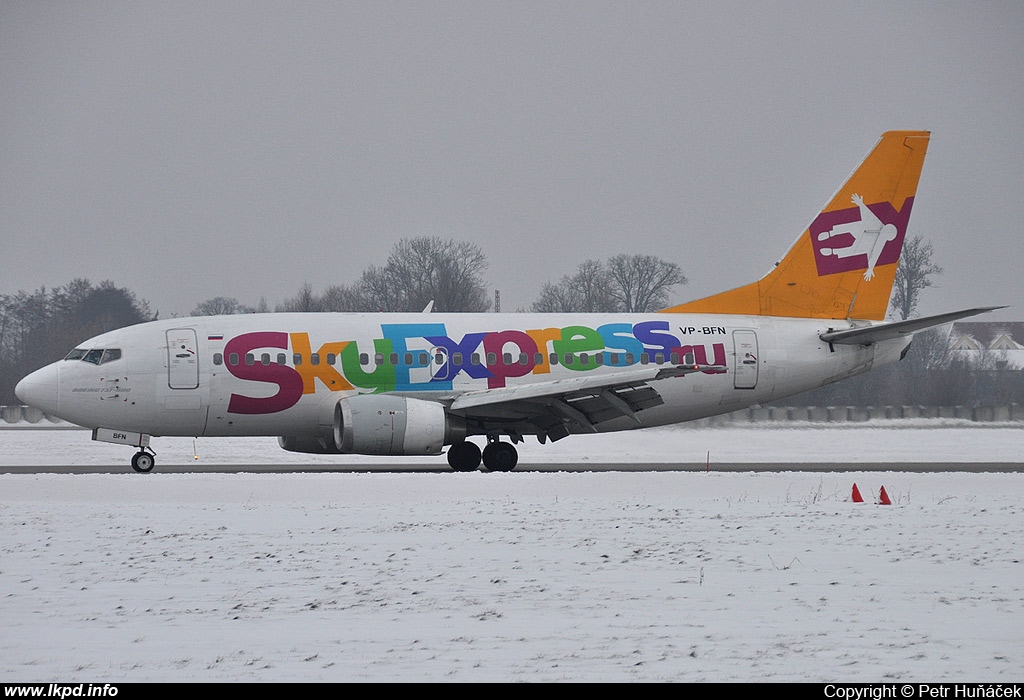 Sky Express – Boeing B737-53A VP-BFN