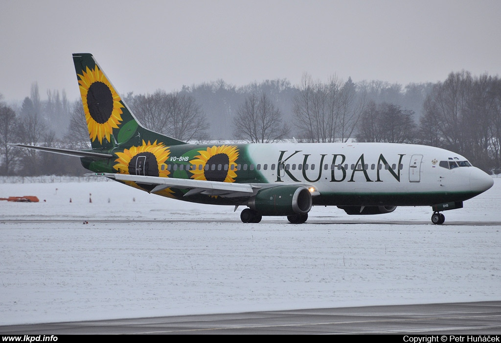 Kuban Airlines – Boeing B737-3Q8 VQ-BHB