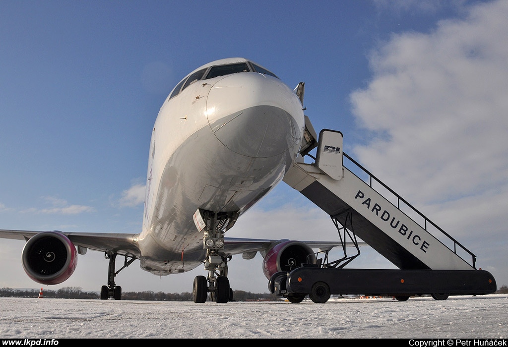 VIM Airlines – Boeing B757-230 RA-73007