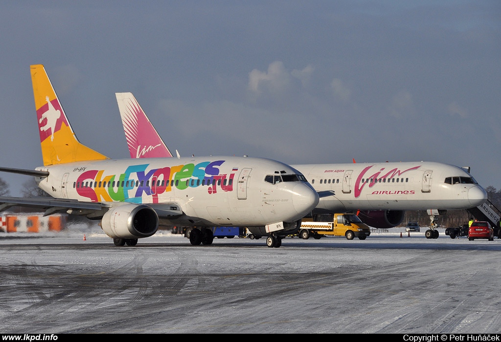 Sky Express – Boeing B737-5L9 VP-BFK