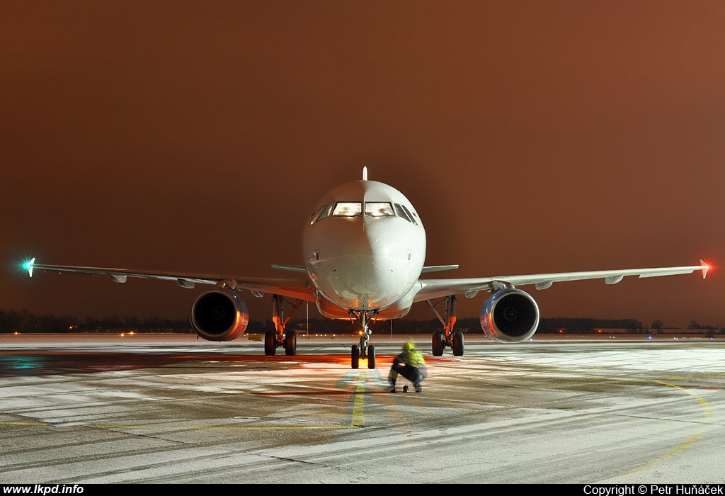 Kolavia – Airbus A320-232 TC-KLA