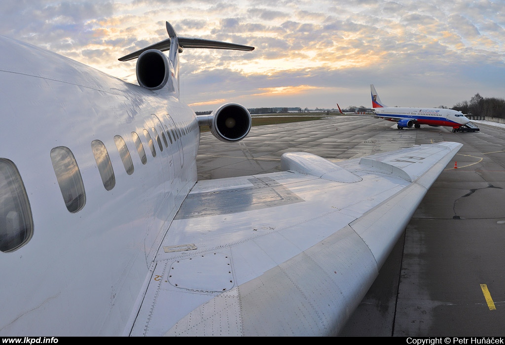 Tatarstan Airlines – Tupolev TU-154M RA-85799