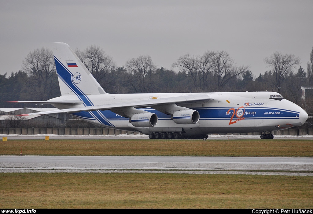 Volga-Dnepr Airlines – Antonov AN-124-100 RA-82081