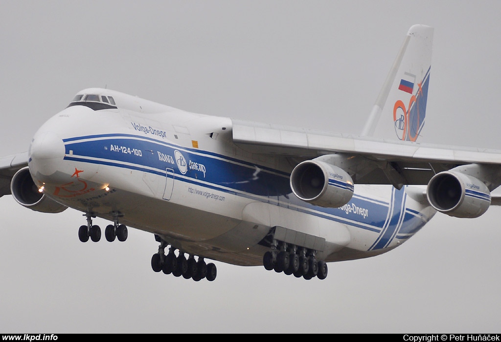 Volga-Dnepr Airlines – Antonov AN-124-100 RA-82081