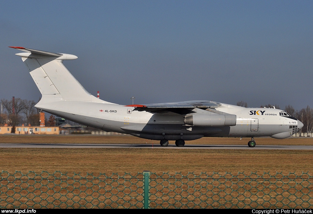 Sky Georgia – Iljuin IL-76TD 4L-SKD