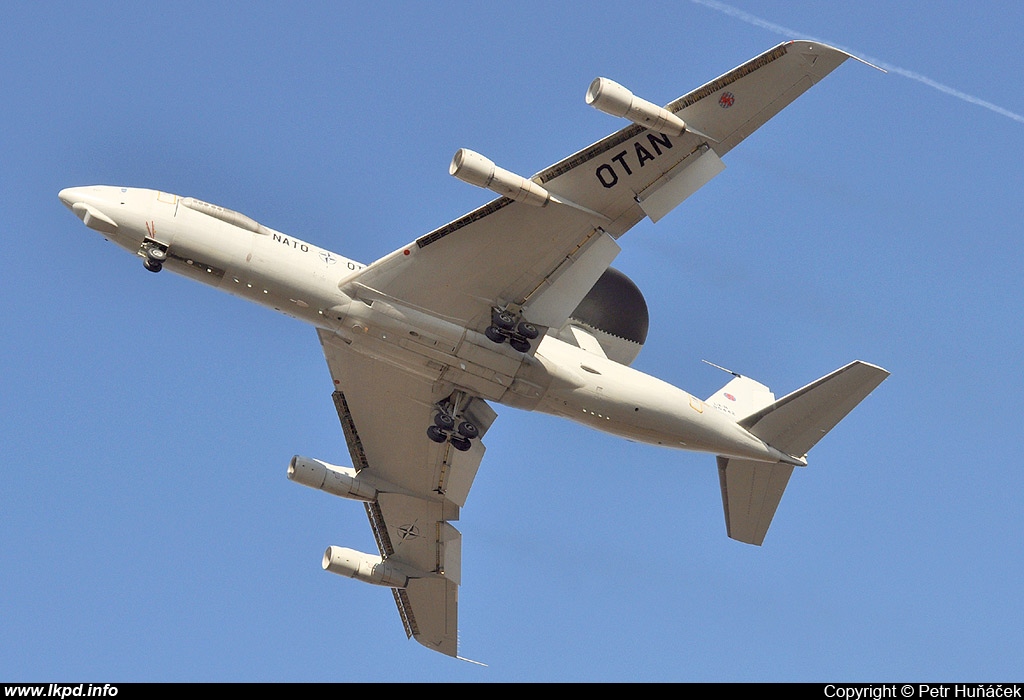 NATO – Boeing E-3A AWACS LX-N90442