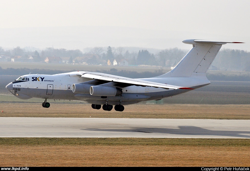 Sky Georgia – Iljuin IL-76TD 4L-SKD