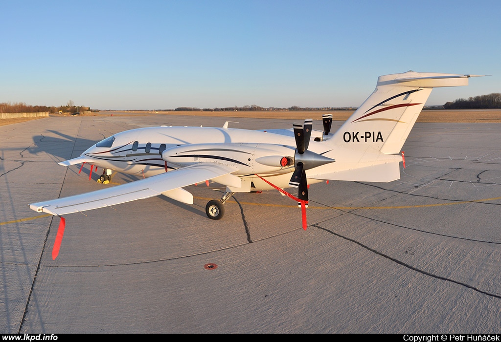 Icarus Aviation – Piaggio P-180 Avanti II OK-PIA