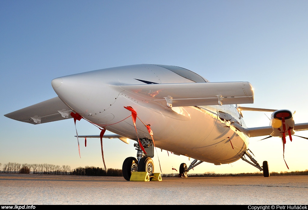 Icarus Aviation – Piaggio P-180 Avanti II OK-PIA