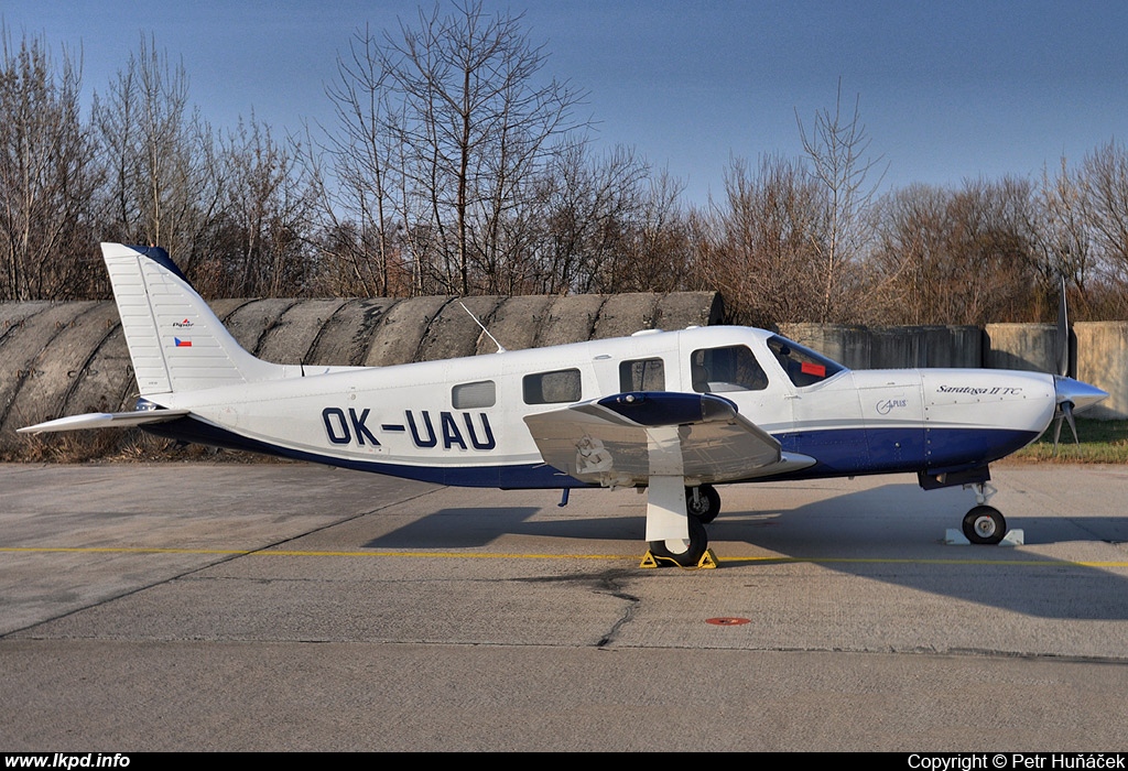 Sky Team Brno – Piper PA-32R-301T Saratoga II TC OK-UAU