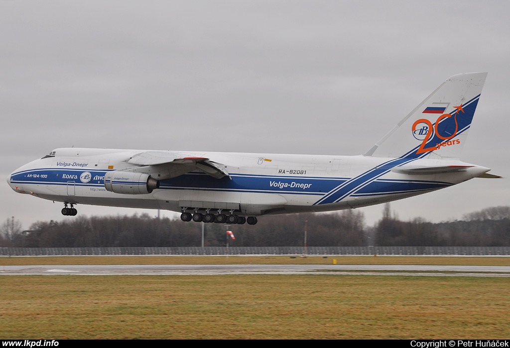 Volga-Dnepr Airlines – Antonov AN-124-100 RA-82081