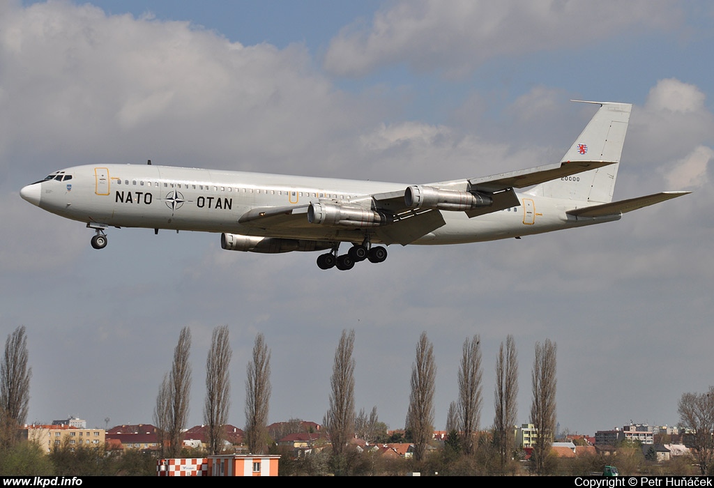 NATO – Boeing B707-307C(TCA)  LX-N20000