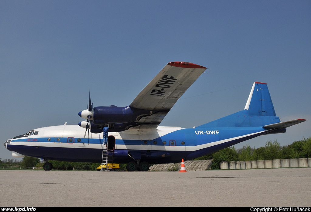 Meridian Aviation – Antonov AN-12BK UR-DWF