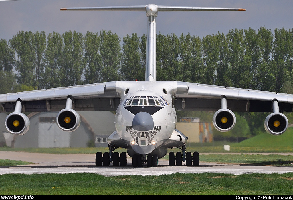 Sky Georgia – Iljuin IL-76TD 4L-SKL