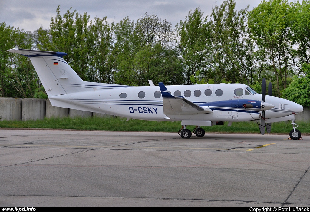 Private/Soukrom – Beech 350 D-CSKY