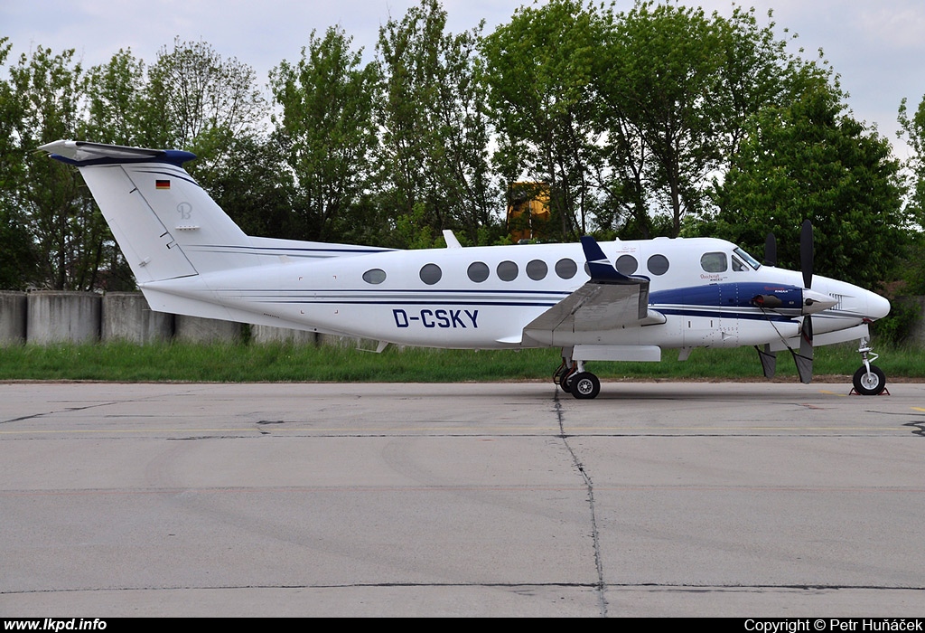 Private/Soukrom – Beech 350 D-CSKY