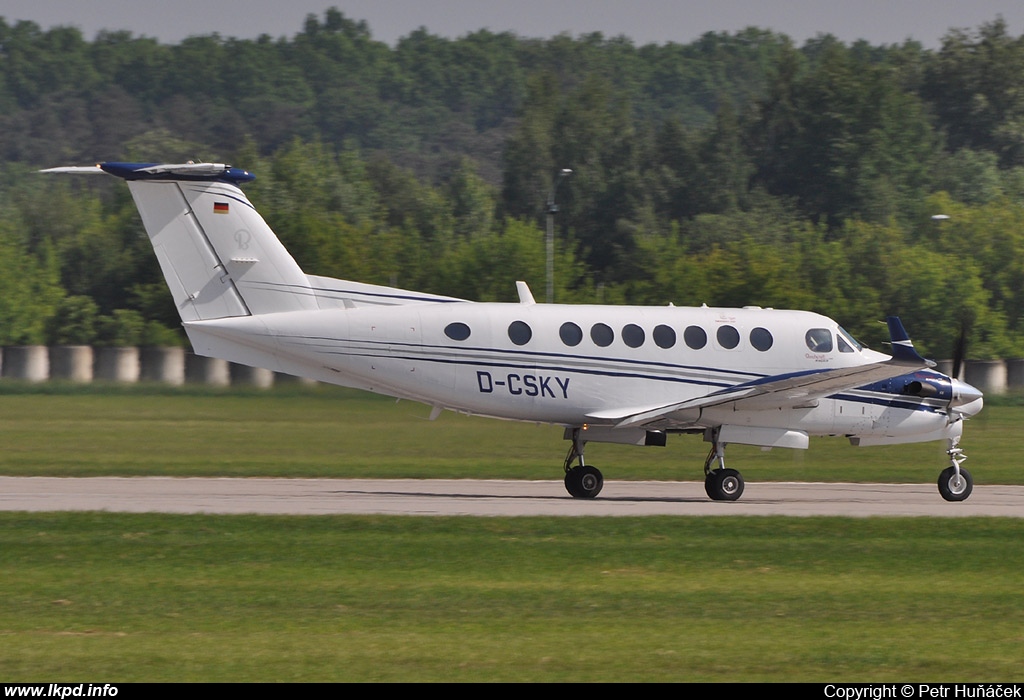 Private/Soukrom – Beech 350 D-CSKY