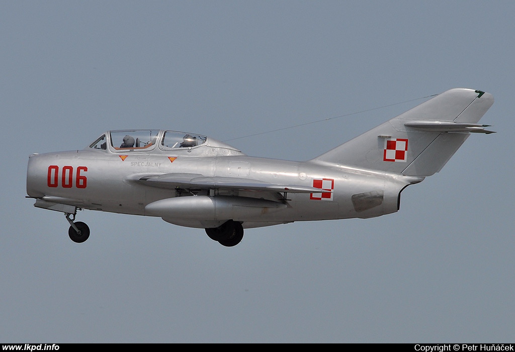 Polskie Orly – PZL - Mielec Lim-2 (MiG-15UTI)  SP-YNZ