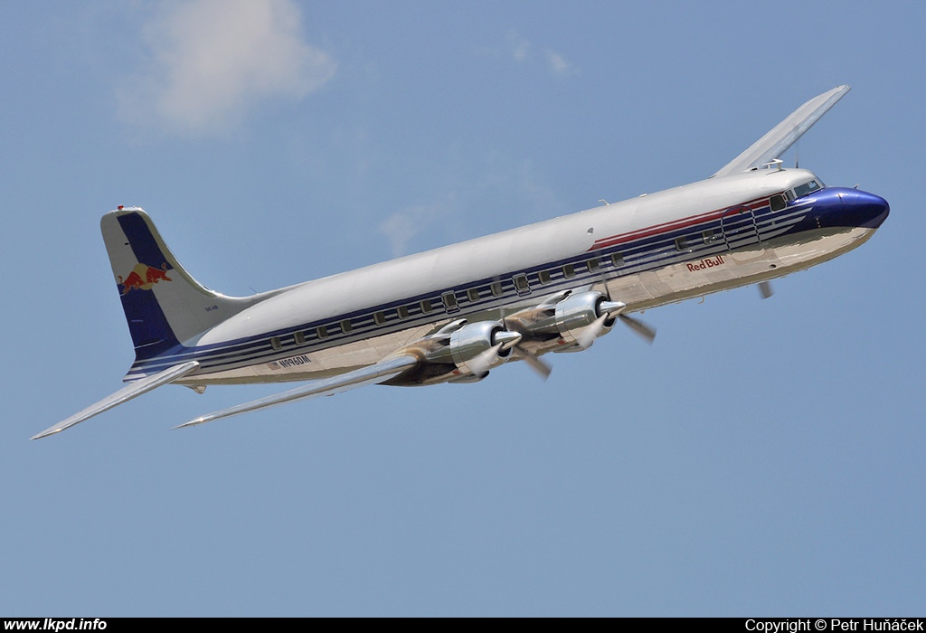 The Flying Bulls – Douglas DC-6B N996DM