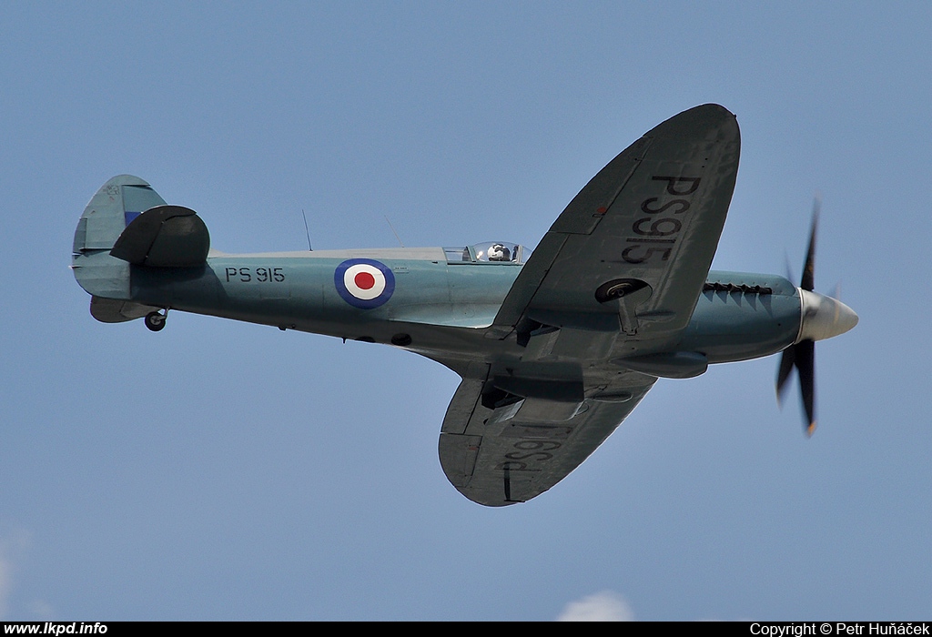 UK Air Force - RAF – Supermarine 389 Spitfire PR19 PS915