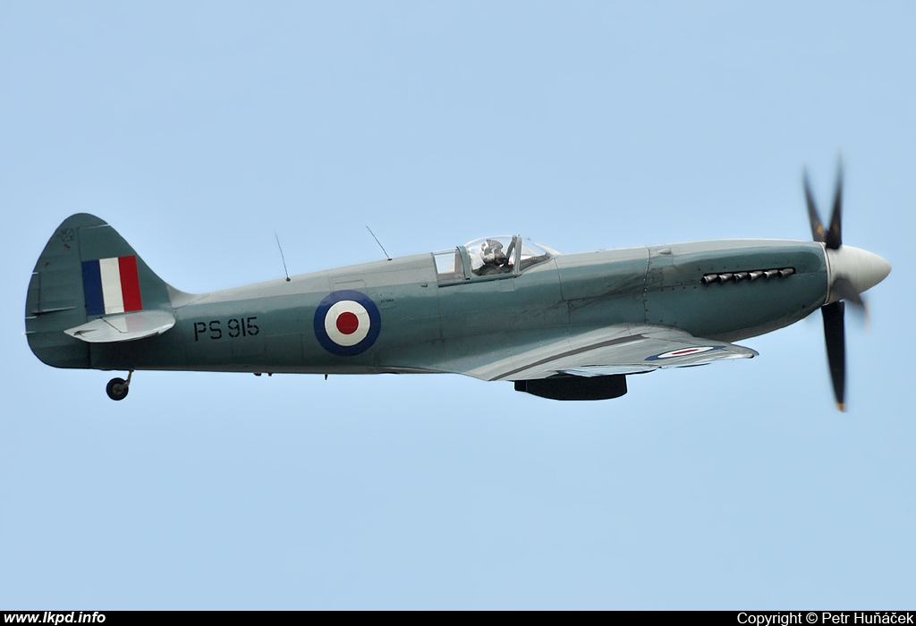 UK Air Force - RAF – Supermarine 389 Spitfire PR19 PS915