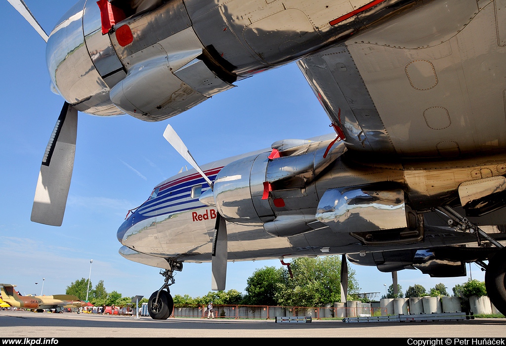 The Flying Bulls – Douglas DC-6B N996DM