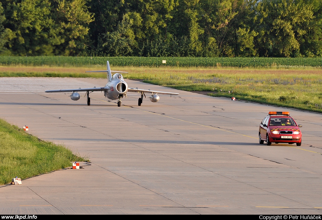 Polskie Orly – PZL - Mielec Lim-2 (MiG-15UTI)  SP-YNZ