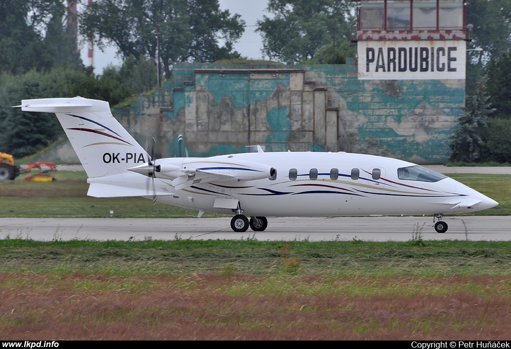 Icarus Aviation – Piaggio P-180 Avanti II OK-PIA