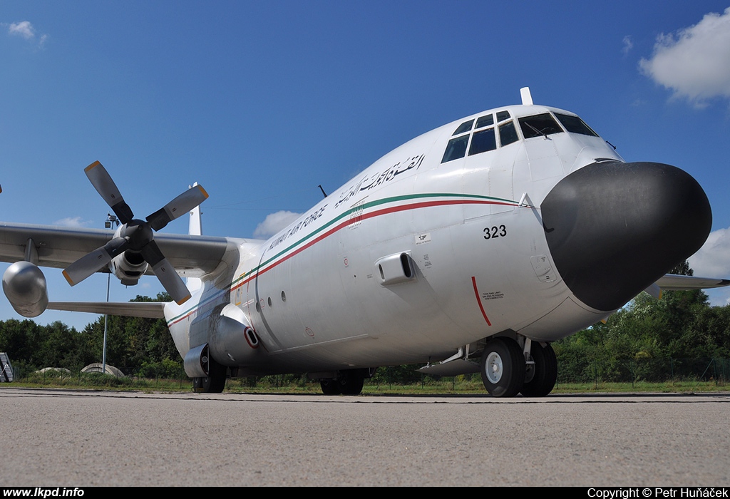 Kuwait Air Force – Lockheed L-100-30 Hercules KAF323