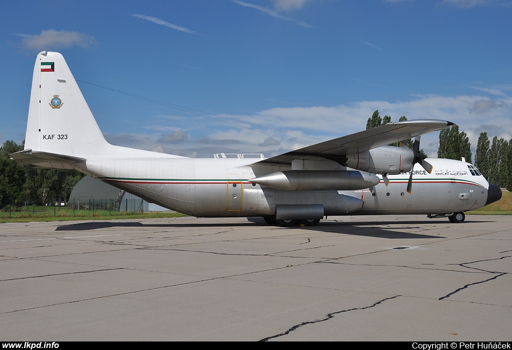 Kuwait Air Force – Lockheed L-100-30 Hercules KAF323