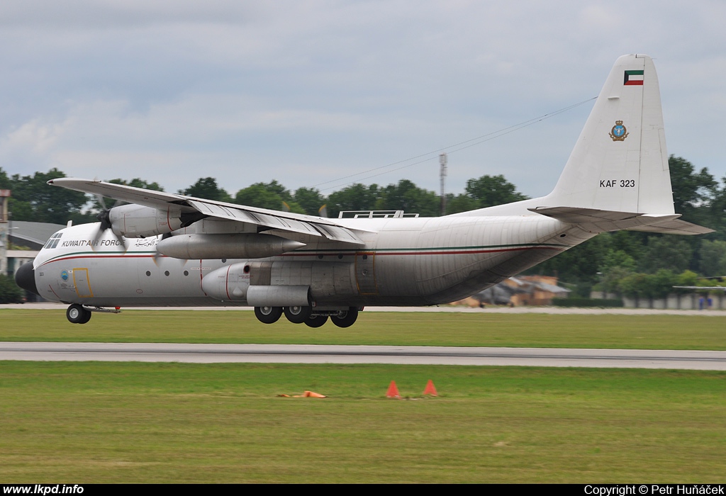 Kuwait Air Force – Lockheed L-100-30 Hercules KAF323