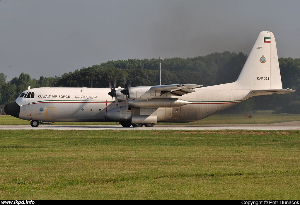 Kuwait Air Force – Lockheed L-100-30 Hercules KAF323