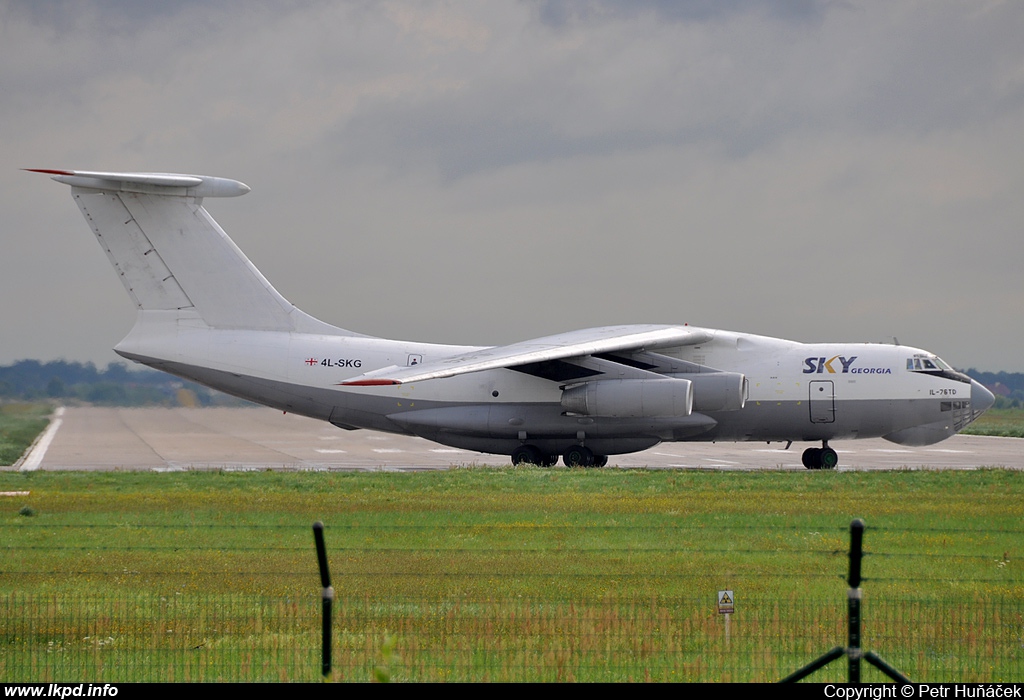 Sky Georgia – Iljuin IL-76TD 4L-SKG