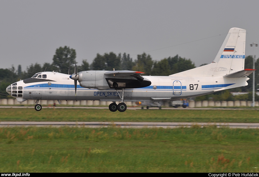 Russia Air Force – Antonov AN-30B 87