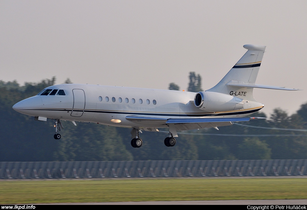 Hangar 8 – Dassault Aviation Falcon 2000EX G-LATE