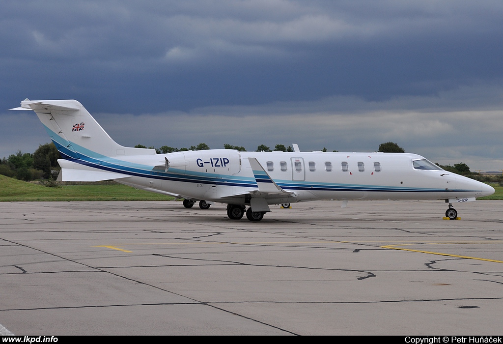 PremiAir – Gates Learjet 45 G-IZIP