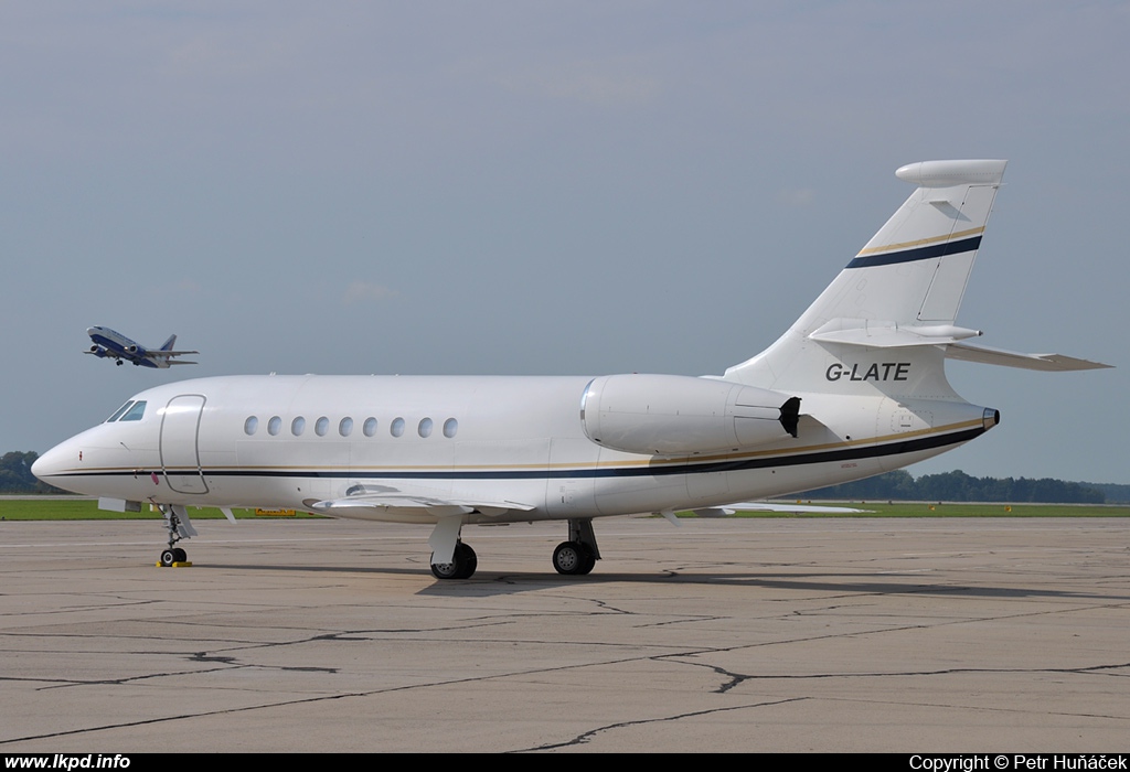 Hangar 8 – Dassault Aviation Falcon 2000EX G-LATE