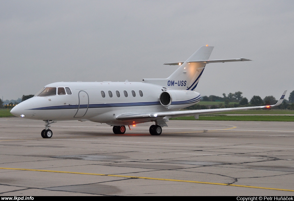 U.S. Steel – Hawker 900XP OM-USS