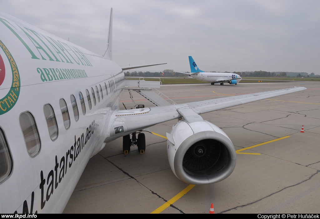 Tatarstan Airlines – Boeing B737-4D7 VQ-BDB