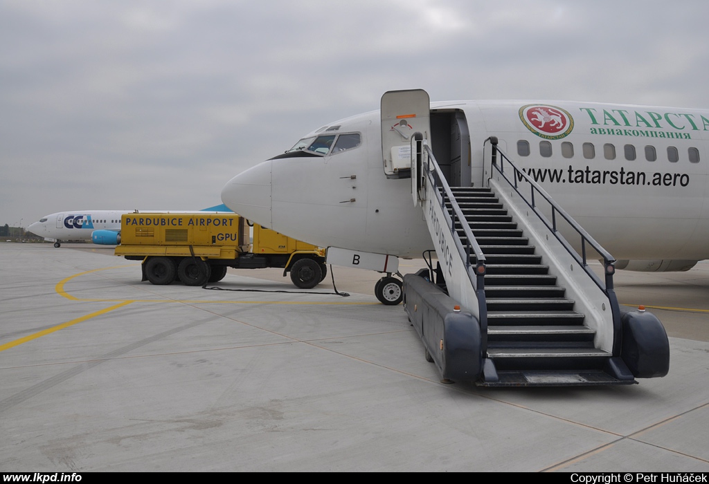 Tatarstan Airlines – Boeing B737-4D7 VQ-BDB