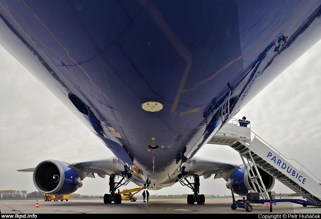 Transaero Airlines – Boeing B767-3P6/ER EI-UNB