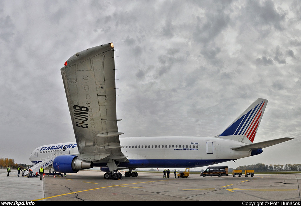 Transaero Airlines – Boeing B767-3P6/ER EI-UNB