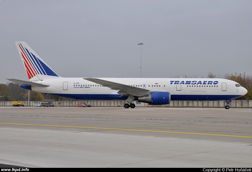 Transaero Airlines – Boeing B767-3P6/ER EI-UNB