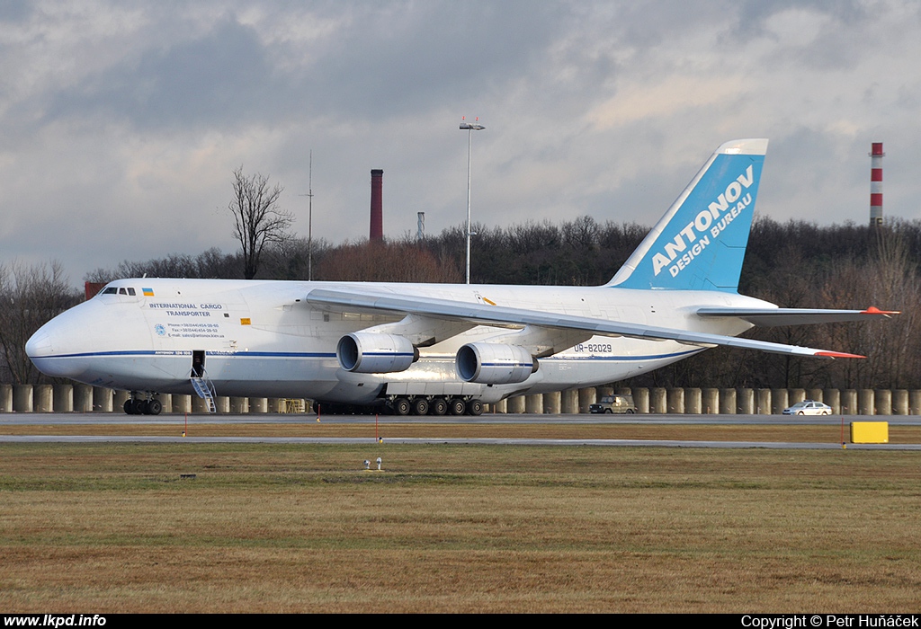 Antonov Design Bureau – Antonov AN-124-100 UR-82029