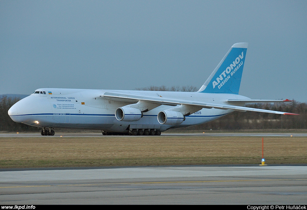 Antonov Design Bureau – Antonov AN-124-100 UR-82029